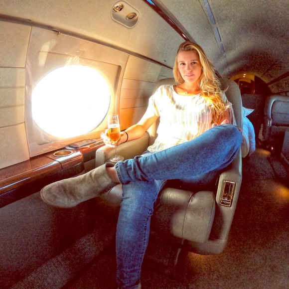 Meet your Posher, Dara - Picture 1 of 1